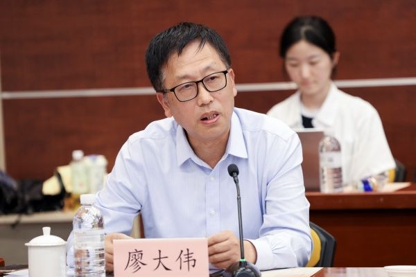 廖大伟_副本.jpg 廖大伟_副本.jpg